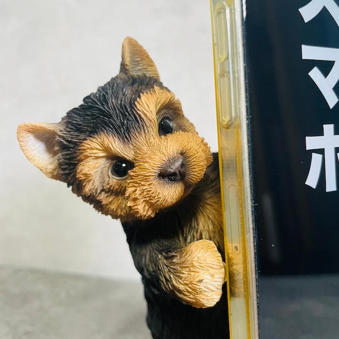 スマホスタンド 卓上 犬 おもしろ 動物 ヨークシャーテリア 玄関 置物 かわいい おしゃれ 写真立て スマホホルダー woobia ウービア |  | 02