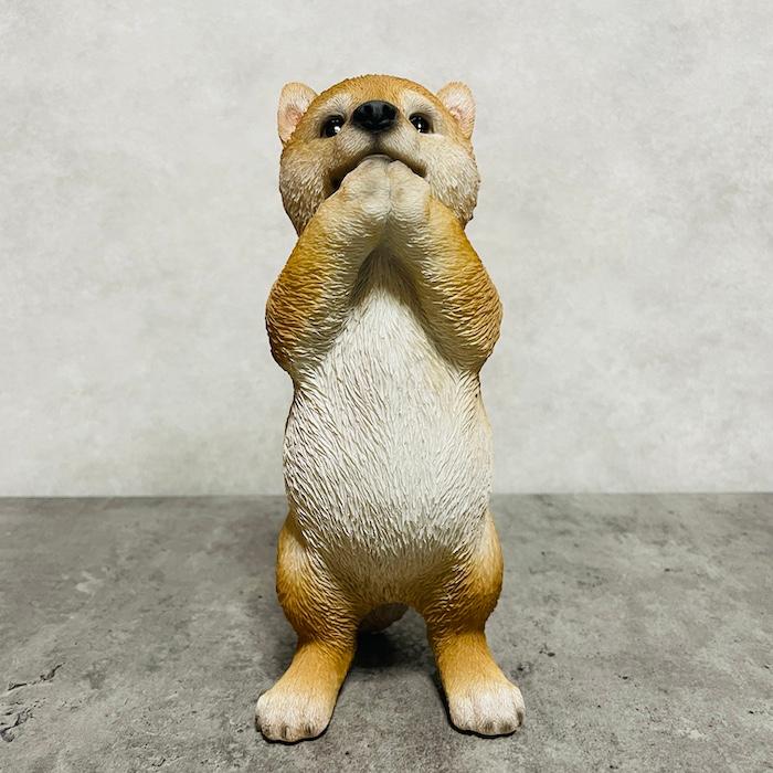 WOOBIA（ウービア） 置物 犬 高さ20.5cm かわいい 動物 玄関 おねだり