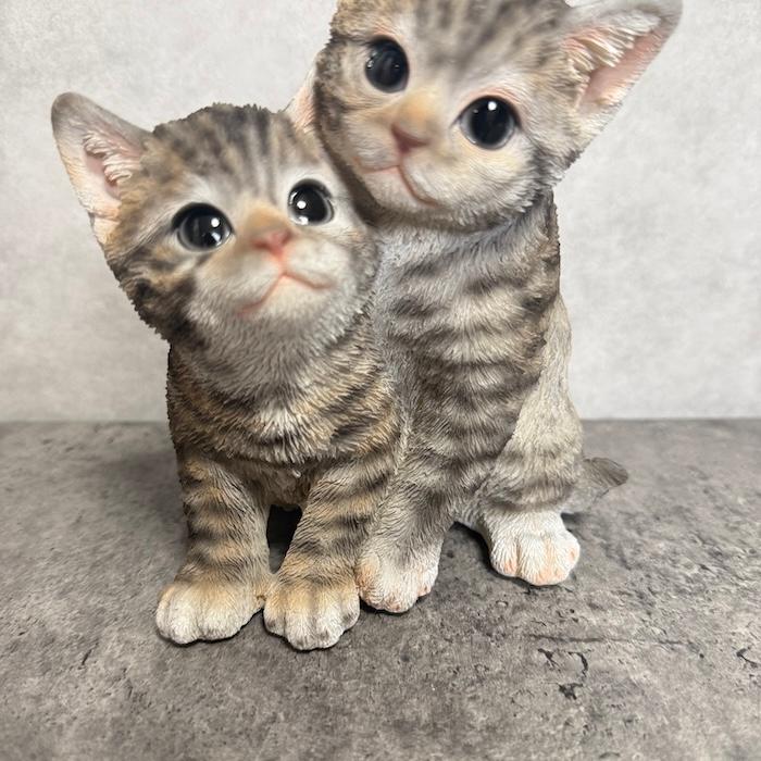 置物 動物 かわいい 寄り添うサバトラ猫 ネコ 高さ17.2cm woobia おしゃれ 大きい 玄関 インテリア 庭 オブジェ 大型 ウービア | WOOBIA | 13