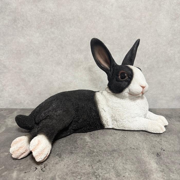WOOBIA（ウービア） 置物 動物 リラックス黒白ウサギ 横幅31.5cm