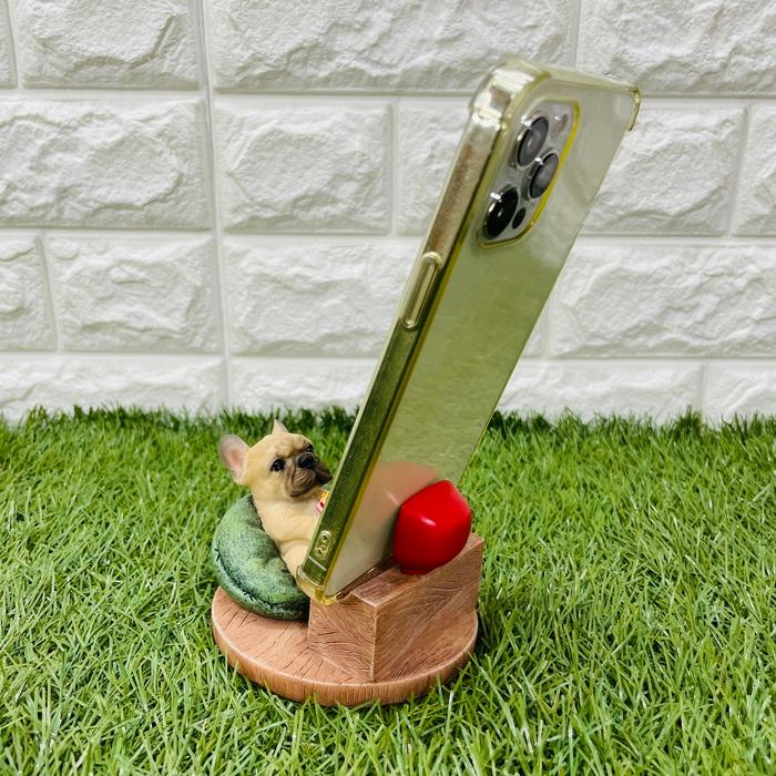 スマホスタンド 卓上 犬 おもしろ 動物 テレビを見るフレンチブルドッグ かわいい置物 おしゃれ スマホホルダー  woobia ウービア |  | 02