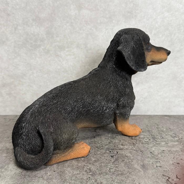 置物 犬 かわいい 動物 玄関 お座りダックスフンド ブラックタン