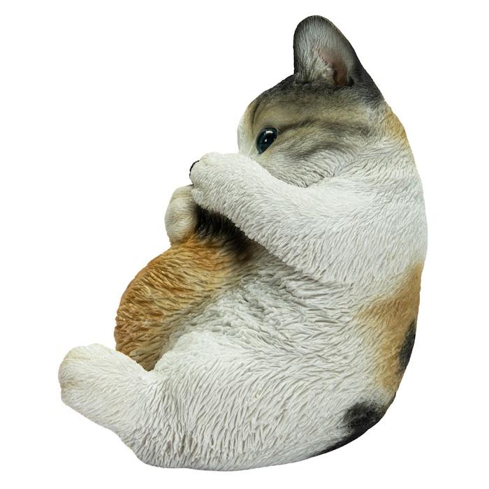 置物 動物 かわいい しっぽで遊ぶ三毛猫 ネコ 高さ17.8cm woobia おしゃれ 大きい 玄関 インテリア ガーデン オブジェ |  | 02