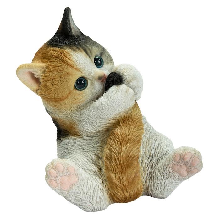 置物 動物 かわいい しっぽで遊ぶ三毛猫 ネコ 高さ17.8cm woobia おしゃれ 大きい 玄関 インテリア ガーデン オブジェ |  | 05