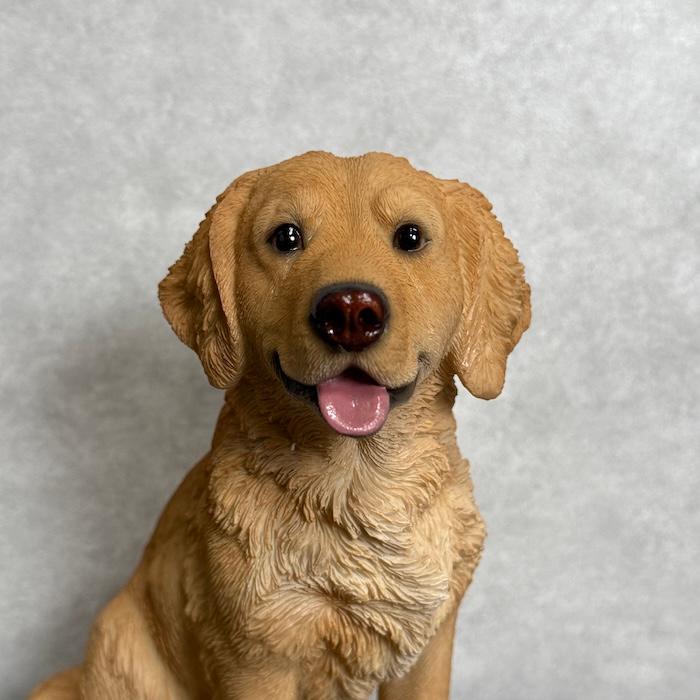 WOOBIA（ウービア） 犬 置物 小さい かわいい 高さ19.5cm お座り