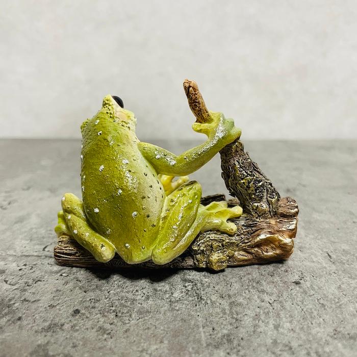 WOOBIA（ウービア） カエル 置物 かわいい 名刺立て 蛙 縁起物 風水