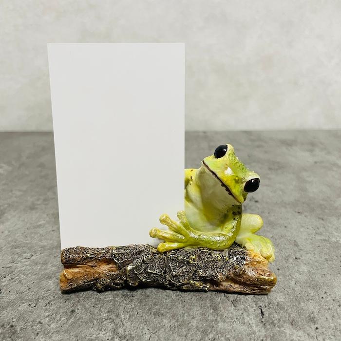 WOOBIA（ウービア） カエル 置物 かわいい 名刺立て 蛙 縁起物 風水