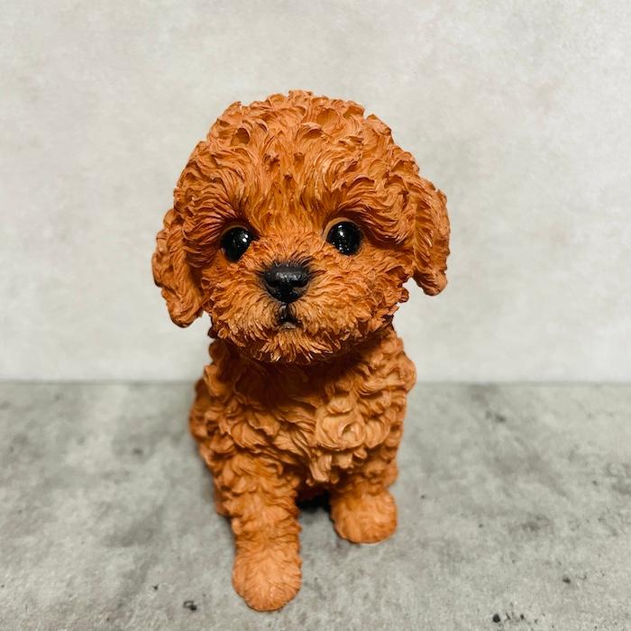 WOOBIA（ウービア） 置物 犬 かわいい 動物 玄関 頭を上げるプードル