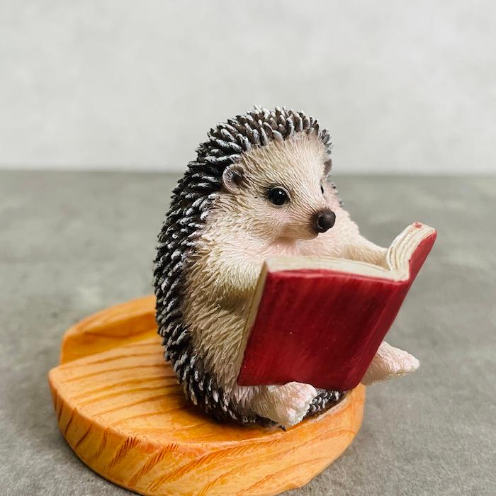 スマホスタンド 卓上 おもしろ 動物 本を見るハリネズミ 置物 かわいい おしゃれ 写真立て スマホホルダー woobia ウービア |  | 03