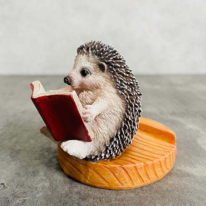 スマホスタンド 卓上 おもしろ 動物 本を見るハリネズミ 置物 かわいい おしゃれ 写真立て スマホホルダー woobia ウービア |  | 04