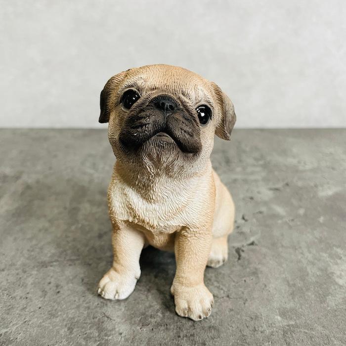 WOOBIA（ウービア） 置物 犬 かわいい 動物 玄関 頭を上げる パグ