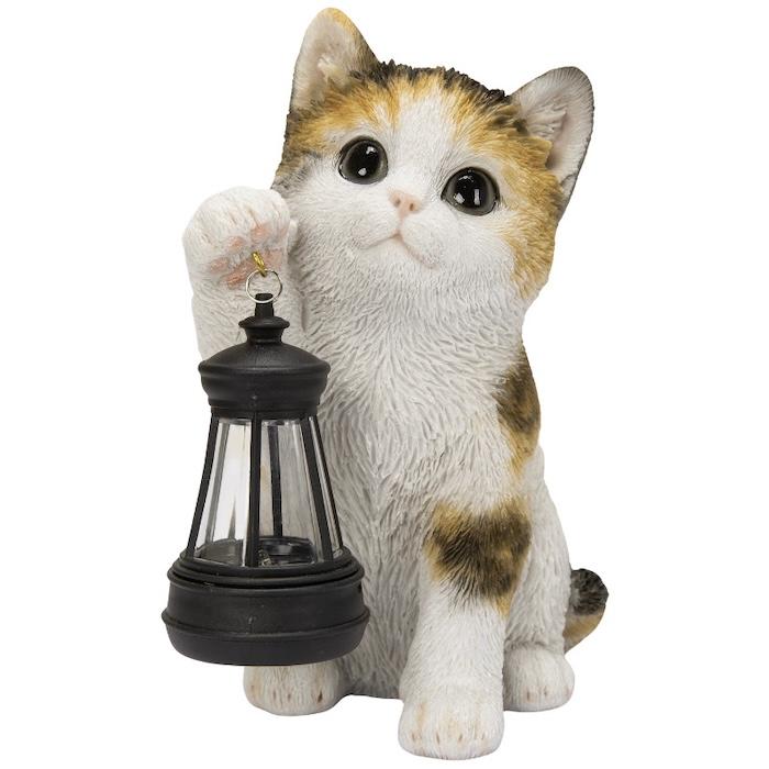 猫の置物 ソーラーランプを右手で持ち上げる三毛猫 高さ17cm woobia かわいい動物 おしゃれなインテリア |  | 14