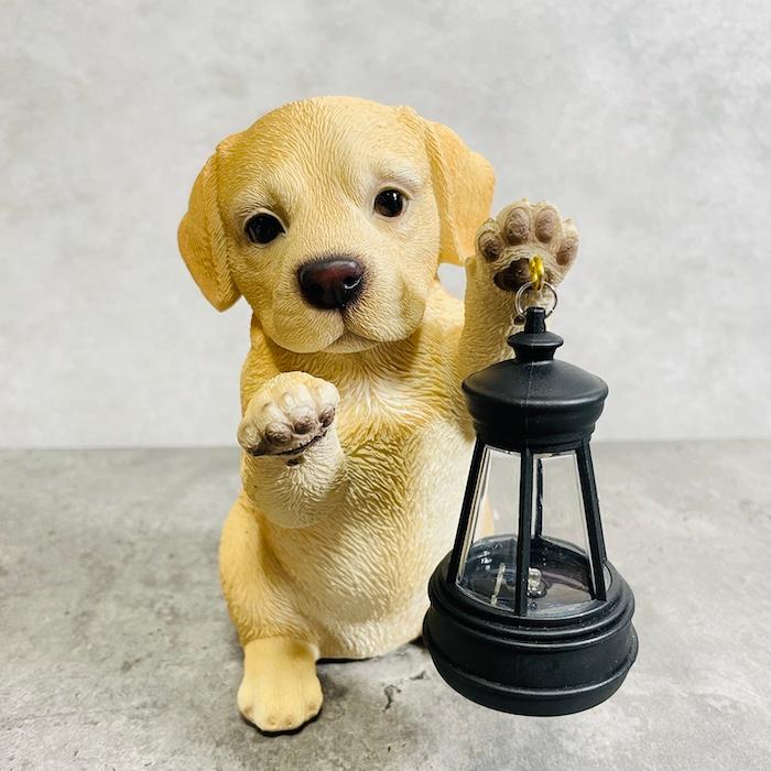 置物 犬 かわいい 動物 ソーラーランプを左手で持ち上げるラブラドールレトリバー おしゃれ 庭 インテリア woobia ウービア |  | 08