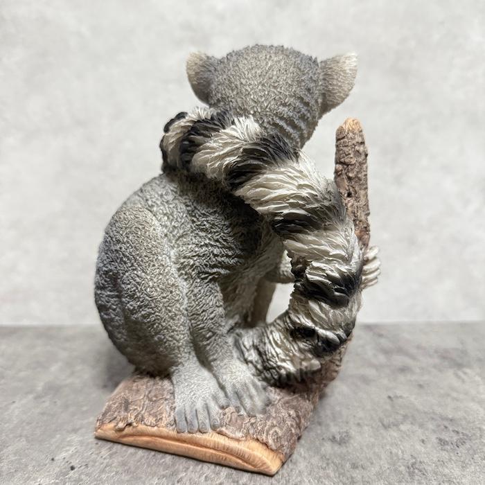 動物　置物 置物動物 キツネザル 高さ16cm おしゃれ 大きい 玄関 インテリア 庭