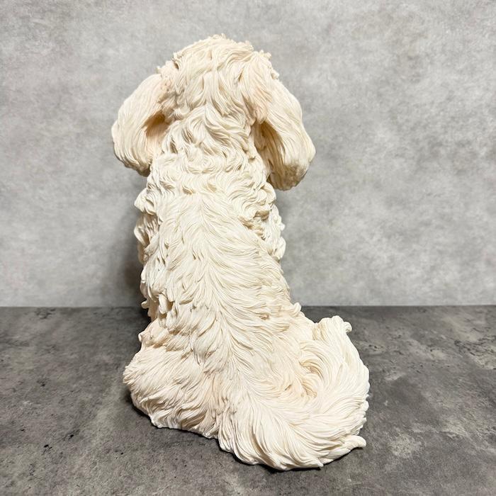 犬の石製置物 クリーム色と黒の斑点 約10cm　大幅値下げ inu569.jpg