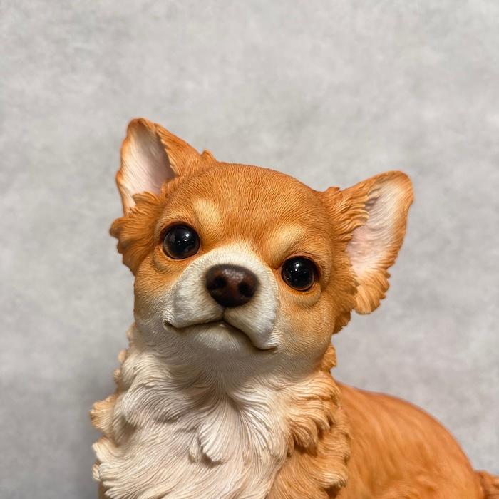 WOOBIA（ウービア） 犬 置物 大型 動物 見上げるチワワ 横幅26.8cm