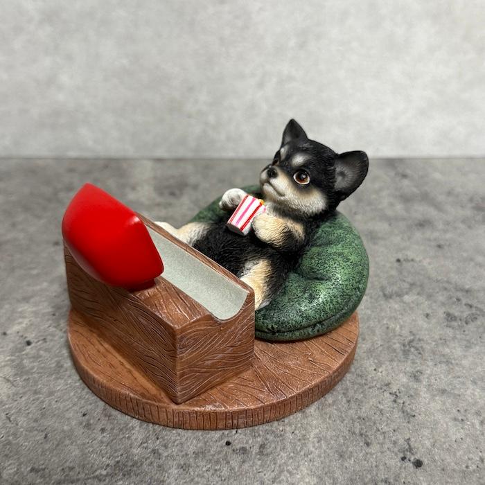 スマホスタンド 卓上 おもしろ 犬 動物 テレビを見るチワワ かわいい置物 おしゃれ スマホホルダー woobia |  | 05