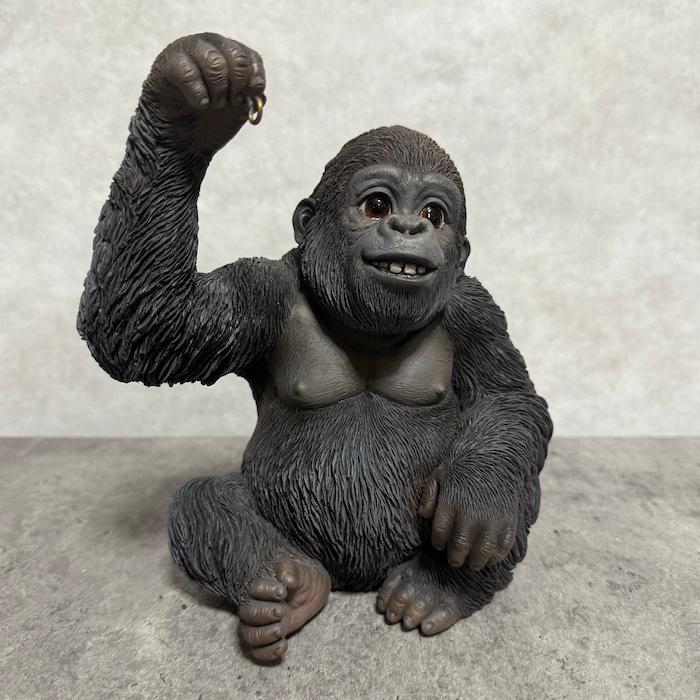 置物 かわいい 動物 玄関 ソーラーランプを右手で持ち上げる黒ゴリラ おしゃれ インテリア ガーデンオーナメント woobia ウービア |  | 06