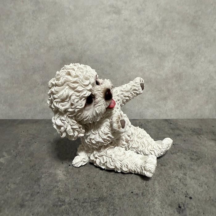 スマホスタンド 卓上 犬 おもしろ 動物 お座りトイプードル 白 置物