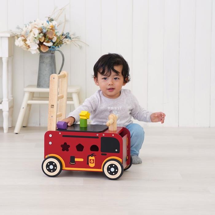 People　暮らしの知育　乗りもの編　電車　改札　キッズベビー玩具　未開封品 知育玩具 ウォーカー&ライド 消防車 木製 おもちゃ 1歳 誕生日