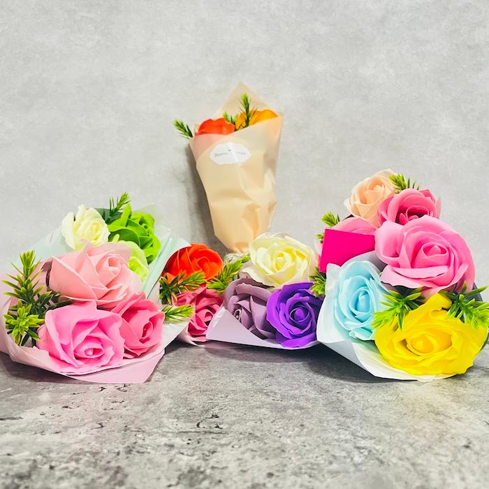 7色から選択 ソープフラワー ミニブーケ シャボンフラワー 石鹸素材 プレゼントギフト おしゃれでかわいいお花 母の日 お祝い |  | 14