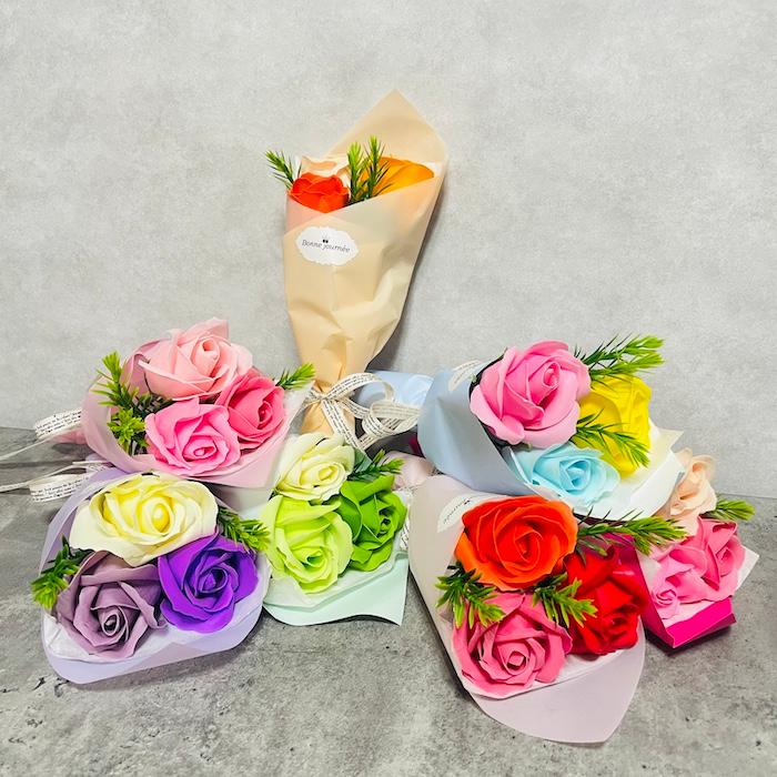 7色から選択 ソープフラワー ミニブーケ シャボンフラワー 石鹸素材 プレゼントギフト おしゃれでかわいいお花 母の日 お祝い |  | 15