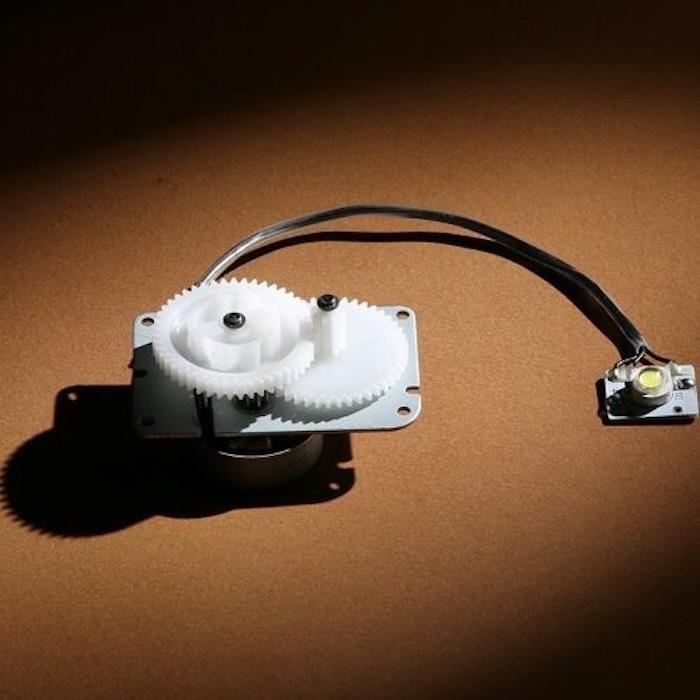 つくるんです LK601 映写機 3Dウッドパズル 手回し投影式 映写キット