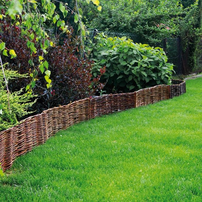 柳のローフェンス 高さ20cm 長さ1.2m 天然素材 おしゃれなローフェンス 囲い イングリッシュガーデン ガーデンフェンス ミニフェンス |  | 05