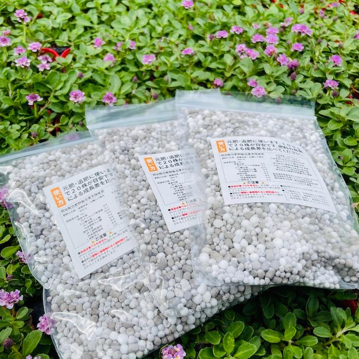 有機入り一発肥料果菜専用 お試し小分け 300g 100g×3袋 クラピアにおすすめ K7 K5 K3 グランドカバー 元肥 追肥 |  | 02