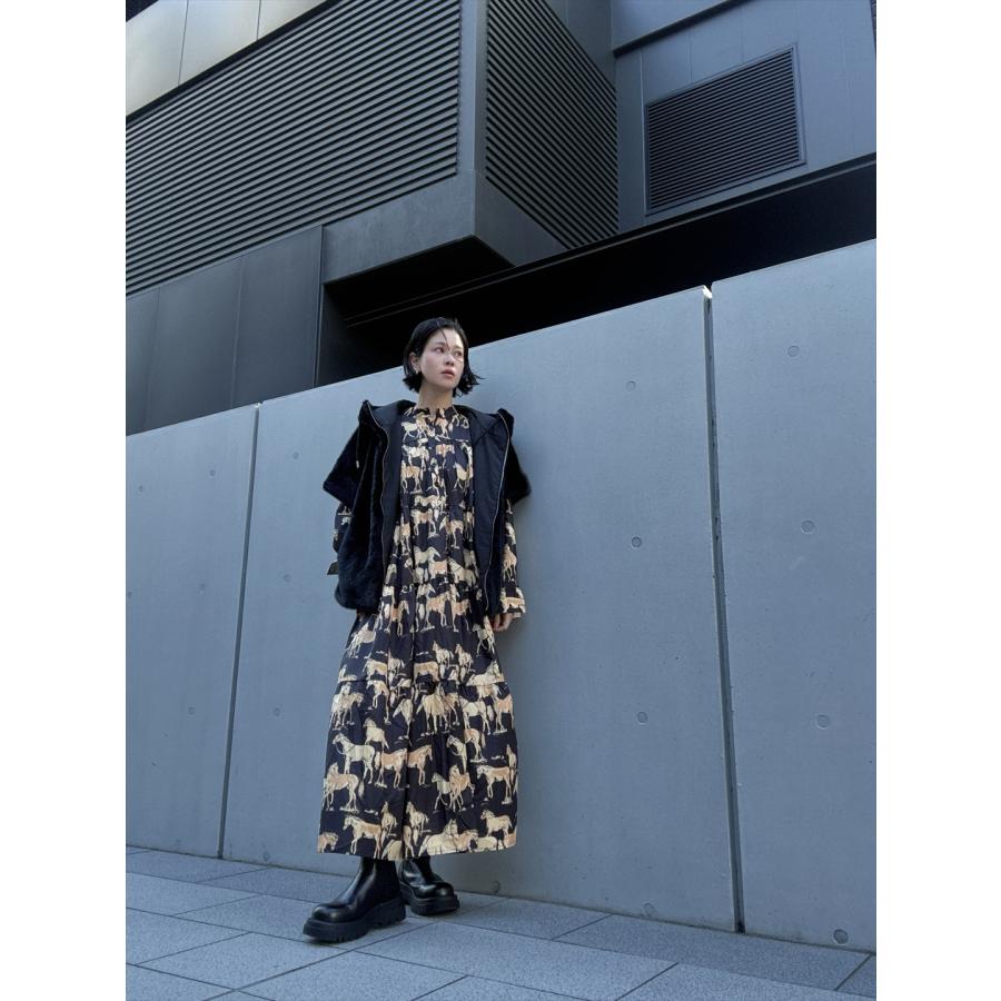 miele grande（ミエーレグランデ） 馬柄 ティアード ワンピース