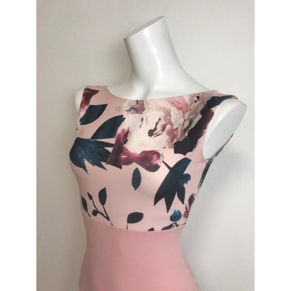 UNOA 黒とピンクの花柄レオタード UNOA 黒とピンクの花柄レオタード