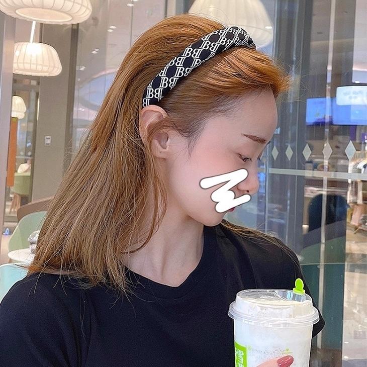 カチューシャ レディース ヘアアクセサリー 女性 婦人 単品 太め 髪飾り 髪留め クロ ロゴ 水玉 ヘッドアクセ ヘアバンド ヘアアレンジ 選ぶなら まとめ髪