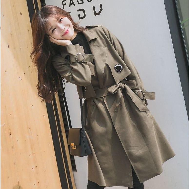 ミディアムトレンチコート スエード調 トレンチコート トレンチ ミディアム丈 ライトアウター 羽織 長袖 無地 全2色 カジュアル マニッシュ レディ Aut おとりよせ Com 通販 Yahoo ショッピング