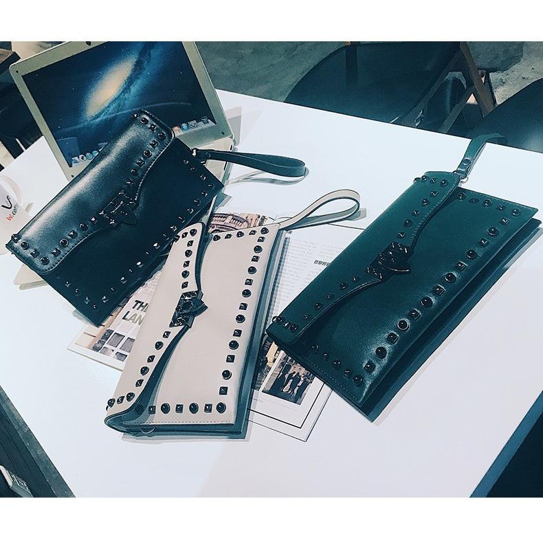 バッグ かばん カバン 鞄 Bag レディース ショルダーバッグ クラッチバッグ スタッズ おしゃれ かわいい かっこいい 小物 コンパクト Bag 4 おとりよせ Com 通販 Yahoo ショッピング