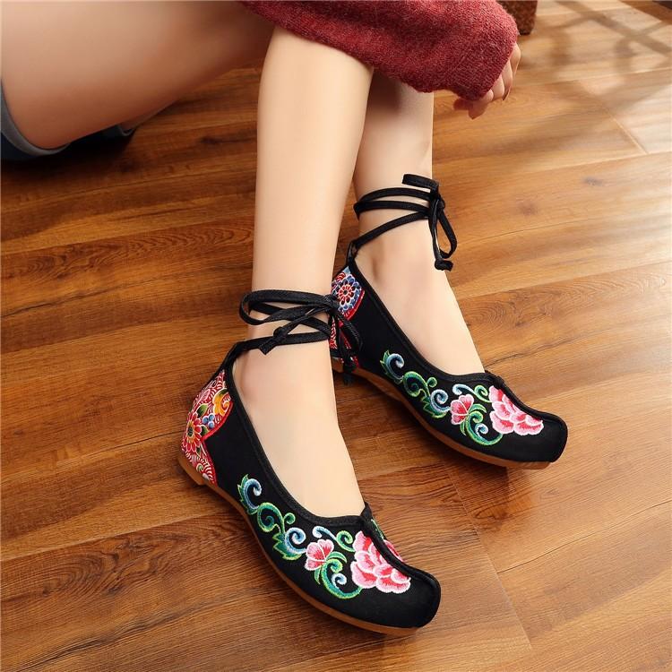 チャイナシューズ 中国靴 パンプス 靴 シューズ レディース 女性 レースアップ 刺繍入り 中華 民族衣装 レッド ブラック ブルー Kutu おとりよせ Com 通販 Yahoo ショッピング