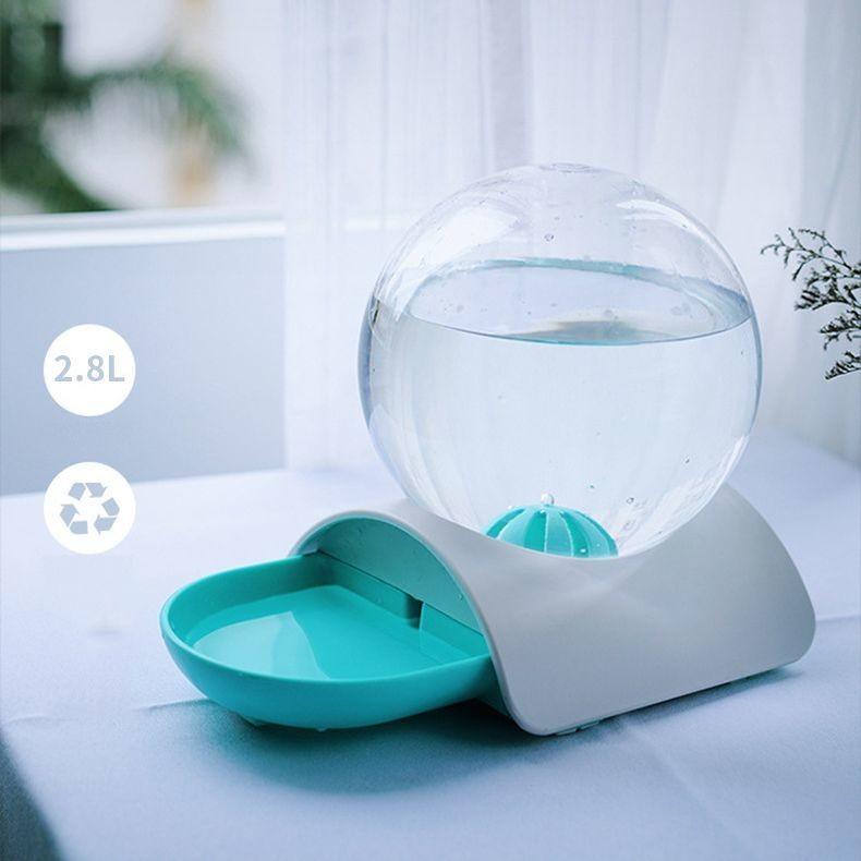 給水器 ペット用品 自動給水器 水飲み器 猫 犬 便利 かわいい おしゃれ お留守番対策 トレー付き ウォーターボトル 2 8l 大容量 Pet おとりよせ Com 通販 Yahoo ショッピング