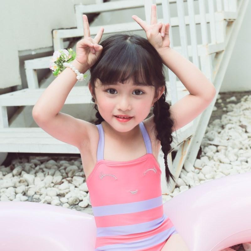 水着 ワンピースタイプ キッズ 子供用 女の子 スイムウェア 袖なし ノースリーブ ボーダー 羽付き お洒落 かわいい 夏 プール 海 川 水遊び 海 Swim 229 おとりよせ Com 通販 Yahoo ショッピング