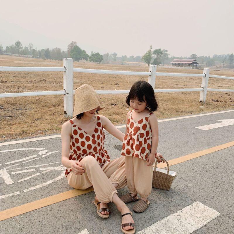 キャミソール トップス Vネック 水玉 大きい水玉 子供とお揃い お揃いコーデ 親子コーデ 親子ペアルック 人気 可愛い 女の子 夏 キッズ Top 056 おとりよせ Com 通販 Yahoo ショッピング