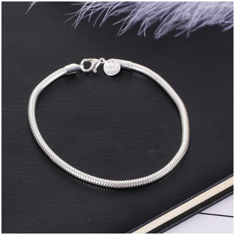 ブレスレット スネークチェーン シンプル シルバー アクセサリー レディース 女性 おしゃれ プレゼント ギフト Zak 001 おとりよせ Com 通販 Yahoo ショッピング