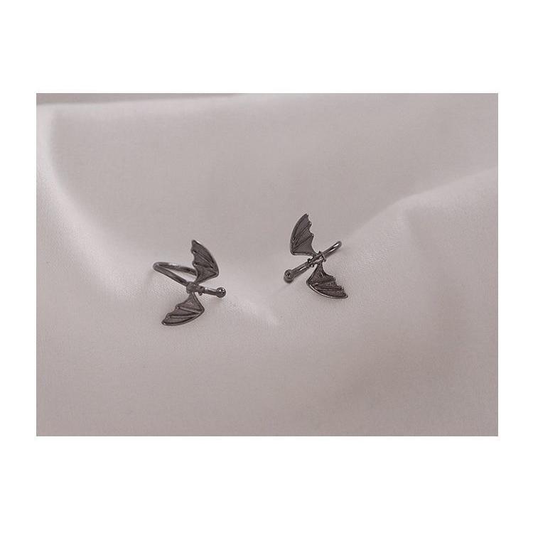 イヤーカフ レディース アクセサリー メンズ ペア お揃い おしゃれ かっこいい クール カジュアル コウモリ ギフト プレゼント Zak おとりよせ Com 通販 Yahoo ショッピング