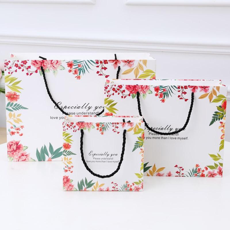 ギフトバック 紙袋 紐付き マチあり 自立 3枚セットホワイト 花柄 フラワー プレゼント かわいい おしゃれ 女性 Zak おとりよせ Com 通販 Yahoo ショッピング