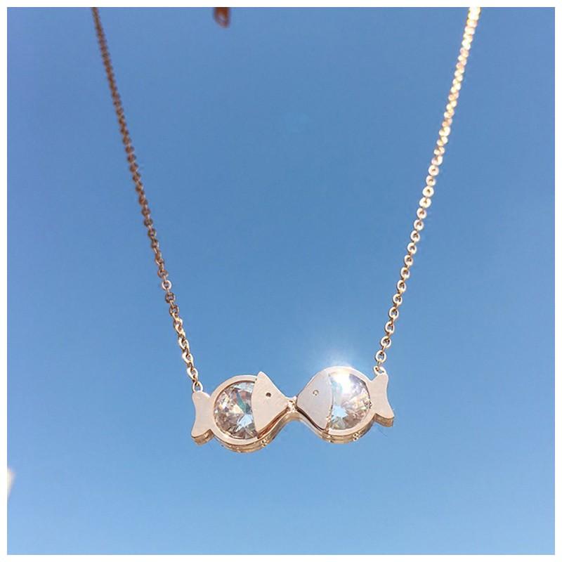 ネックレス レディース アクセ アクセサリー メッキ シルバー 魚 うお座 キス 人気 アシメトリ ゴージャス エレガント かわいい 大人女子 キュー Zak 109 おとりよせ Com 通販 Yahoo ショッピング