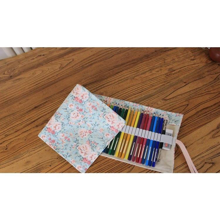 ペンケース ロールタイプ 筆箱 筆入れ 筆巻き 布製 紐タイプ 文房具 イラスト 花 フラワー 花柄 水色 可愛い かわいい おしゃれ Zak 747 おとりよせ Com 通販 Yahoo ショッピング