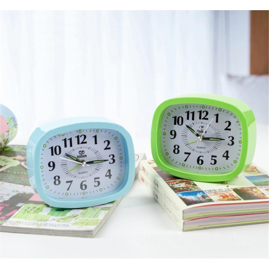 目覚まし時計 置時計 アナログ 秒針 電池式 アラームクロック 置き時計 長方形 シンプル 定番 寝室 ベッドルーム リビング インテリア 雑貨 Zak おとりよせ Com 通販 Yahoo ショッピング