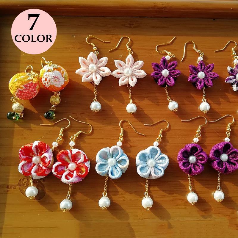 和風ピアス つまみ細工 ピアス 丸 球体 ボール ボンボン お花 花 フラワー 揺れる ちりめん 細工 和風 和雑貨 ランダム レディース 女性 和服 Zak おとりよせ Com 通販 Yahoo ショッピング