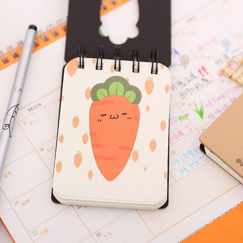 メモ帳 メモ用紙 にんじん ニンジン 人参 メモ 文房具 ステーショナリー 顔文字風 可愛い リングタイプ リングメモ 雑貨 顔文字風デザイン Zak おとりよせ Com 通販 Yahoo ショッピング