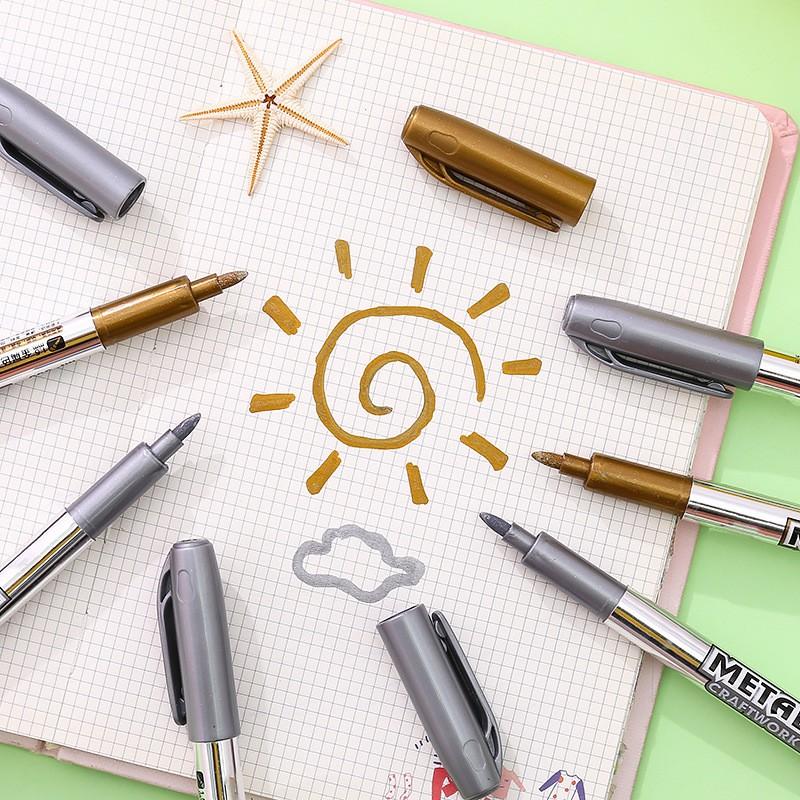 油性マーカー シルバー ゴールド 金色 銀色 １本 文具 文房具 筆記用具 マーカー ペン 中字 勉強 日記 塗り絵 アート Zak おとりよせ Com 通販 Yahoo ショッピング