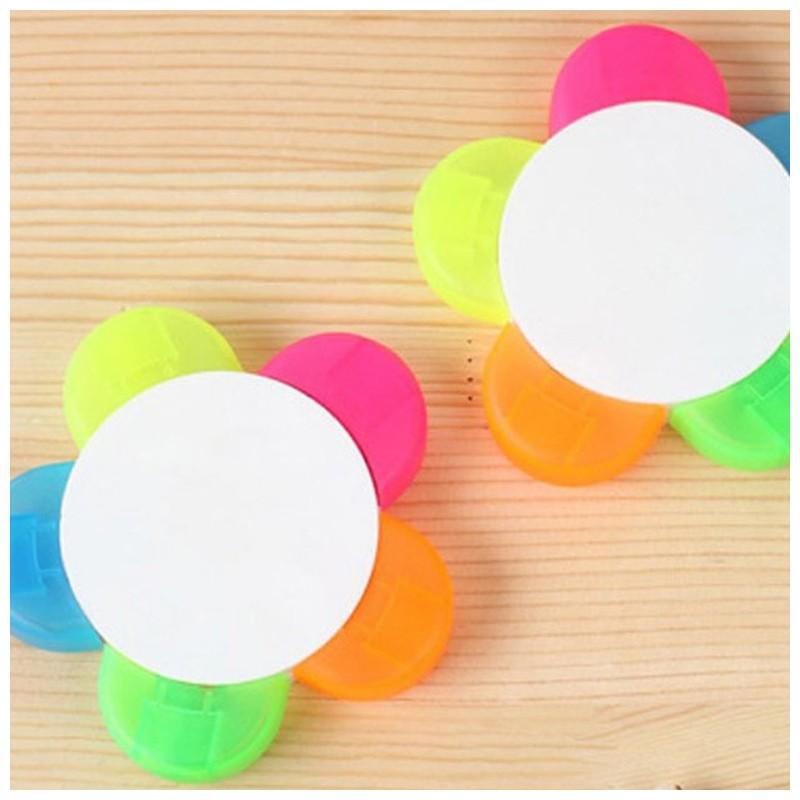 蛍光ペン マーカー 文具 筆記具 5色セット 花の形 花びら かわいい カラフル ピンク 黄色 オレンジ 青 緑 ステーショナリー Zak おとりよせ Com 通販 Yahoo ショッピング