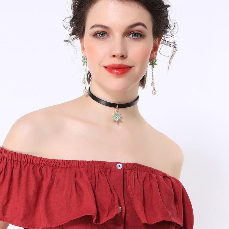 チョーカー レディース アクセサリー ファッション小物 装飾品 花 ファッション おしゃれ ブラック プレゼント ギフト Zak おとりよせ Com 通販 Yahoo ショッピング