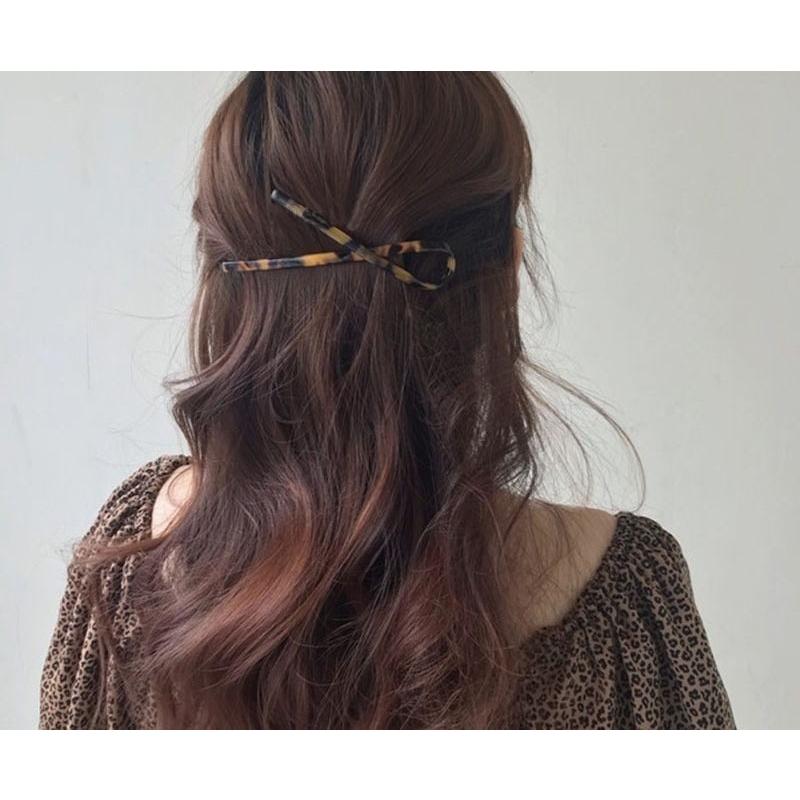 バレッタ ヘアクリップ レディース ヘアアクセサリー 髪留め 髪飾り ヘアアレンジ まとめ髪 華奢 小さめ 小ぶり べっ甲風 クロス 交差 リボン風 Zak おとりよせ Com 通販 Yahoo ショッピング